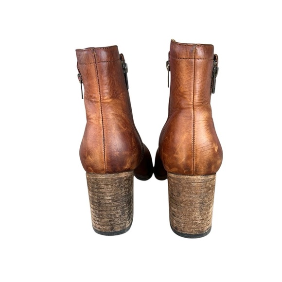 Frye Addie Double Zip Moto Ankle Boot Cognac Distressed Leather Size 9 NICE! - Picture 6 of 16